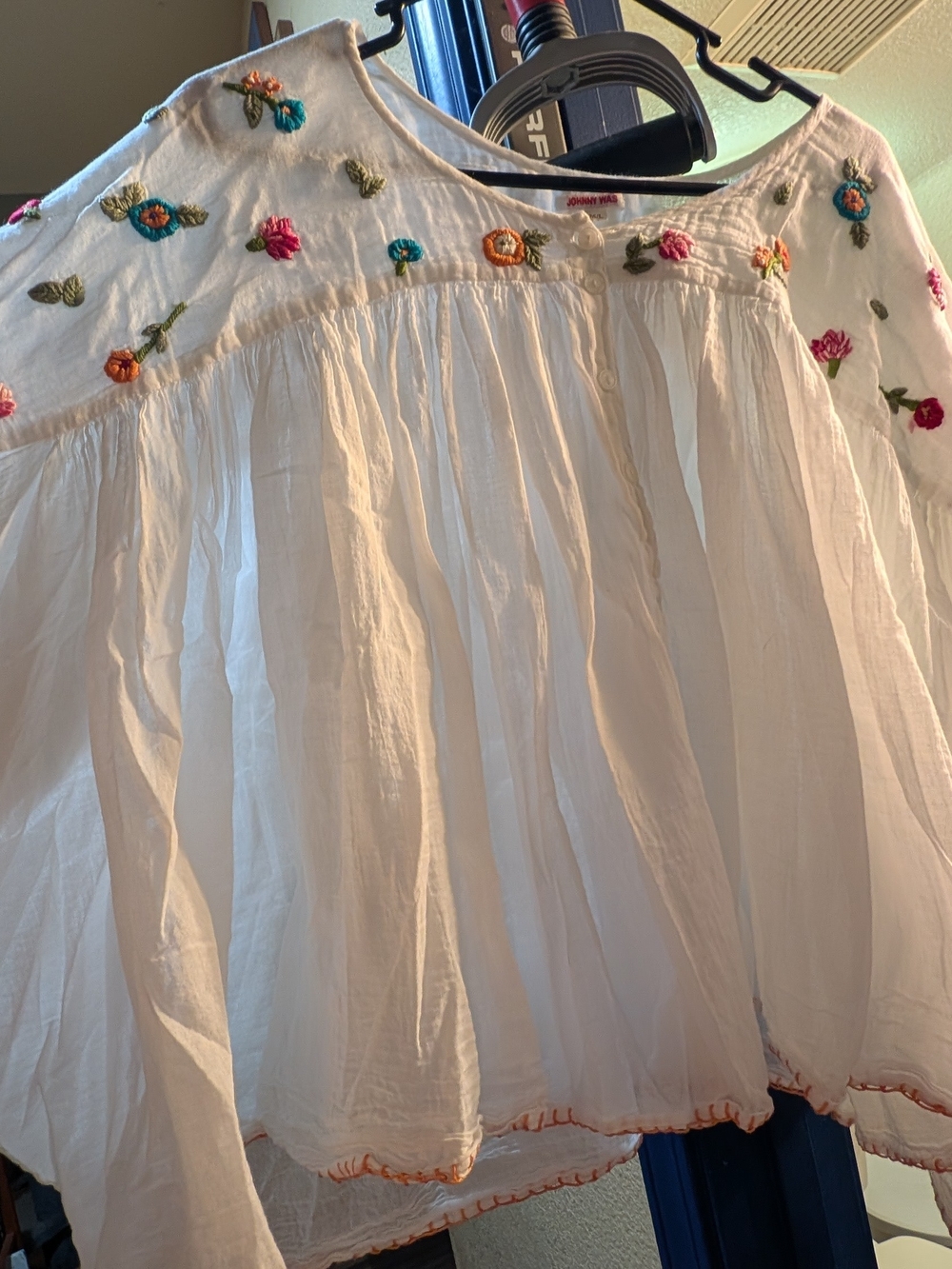 Johnny Was M/L White Floral Embroidered Oversized Boho Blouse Top